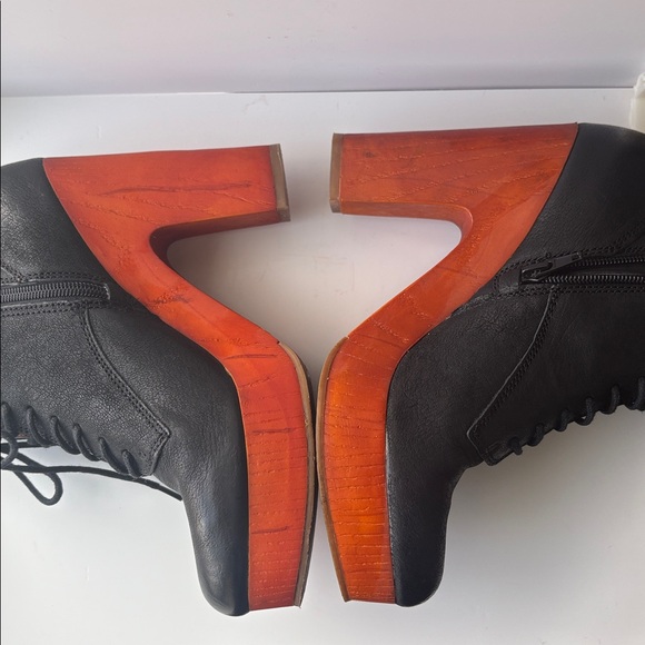 Lucky Brand Tafari Platform Lace Up Ankle Booties - Picture 11 of 11